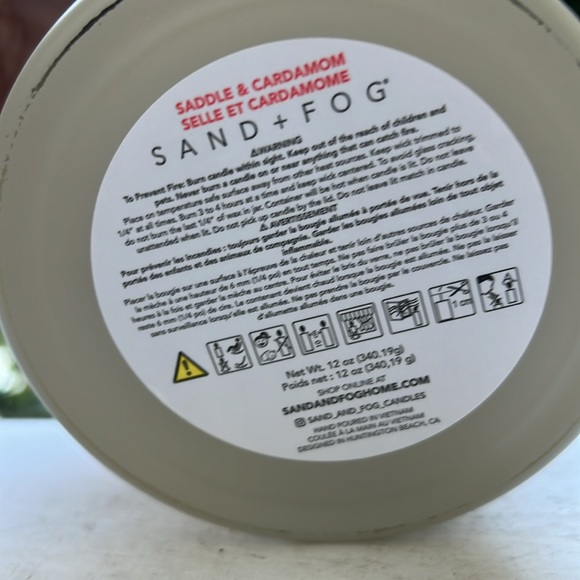 Saddle & Cardamon Scented Candle - Picture 7 of 13